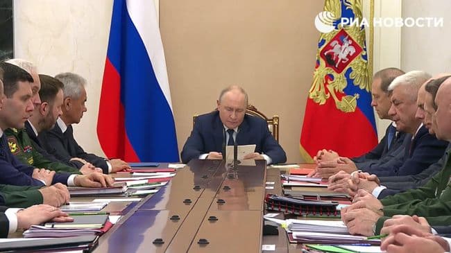 Путин назвал приоритеты новой госпрограммы вооружений