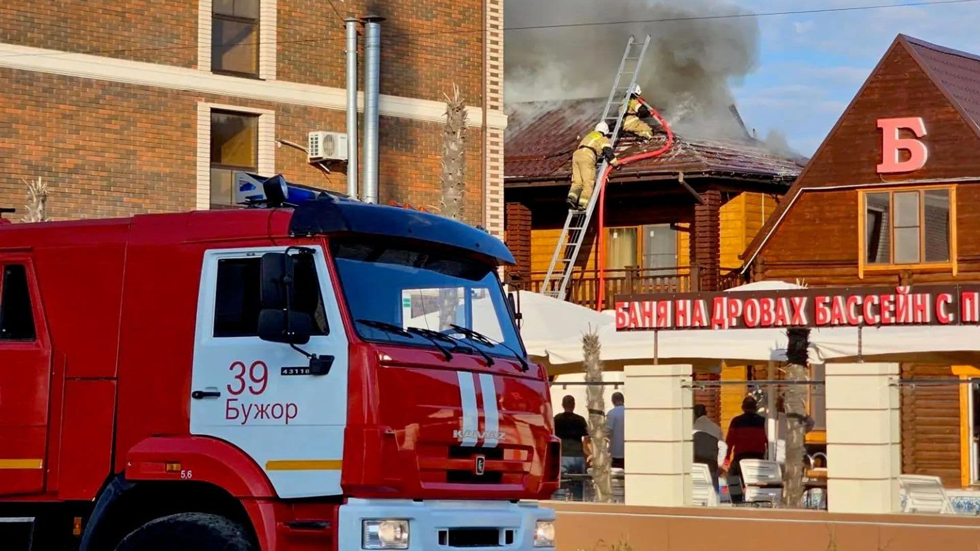 Между Анапой и Витязево отключили участок газопровода из-за пожара