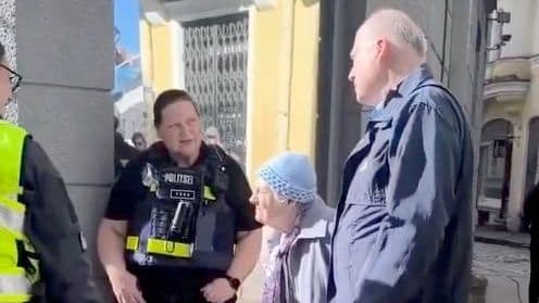 В Эстонии 93-летний избиратель проголосовал на выборах в Госдуму