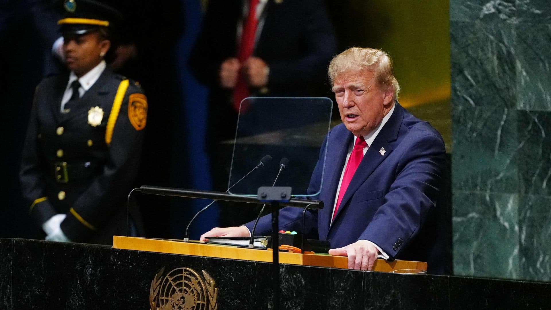 Трамп пообещал не допустить присутствия соперников США в Гренландии