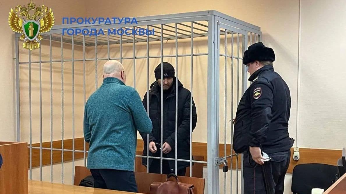 В Москве мужчина, пытавшийся зарезать жену и сына, получил срок