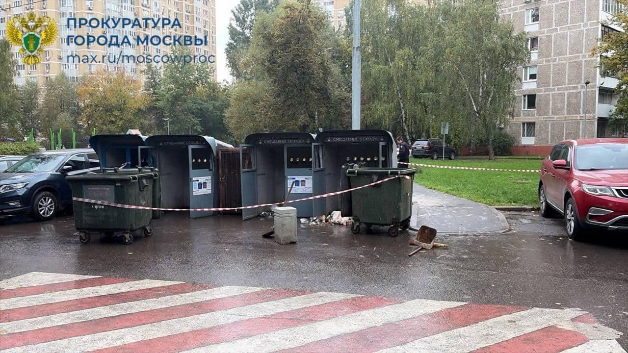 В Москве у мусорных контейнеров нашли тело новорожденной девочки