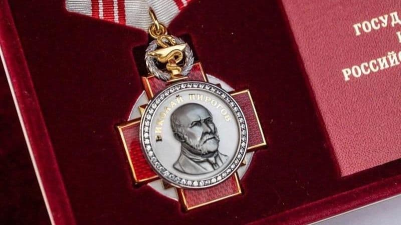 Путин посмертно наградил помогавшего раненым в Суджанском районе фельдшера