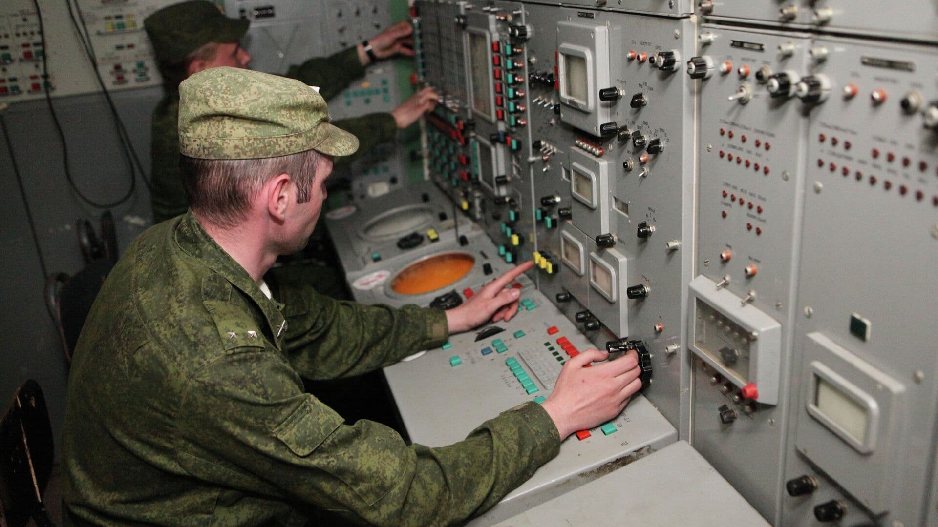 В Крыму объявили ракетную опасность