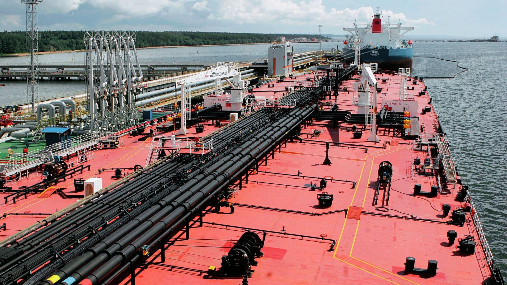 Дмитриев рассказал подробности снятия ограничений США на российскую нефть