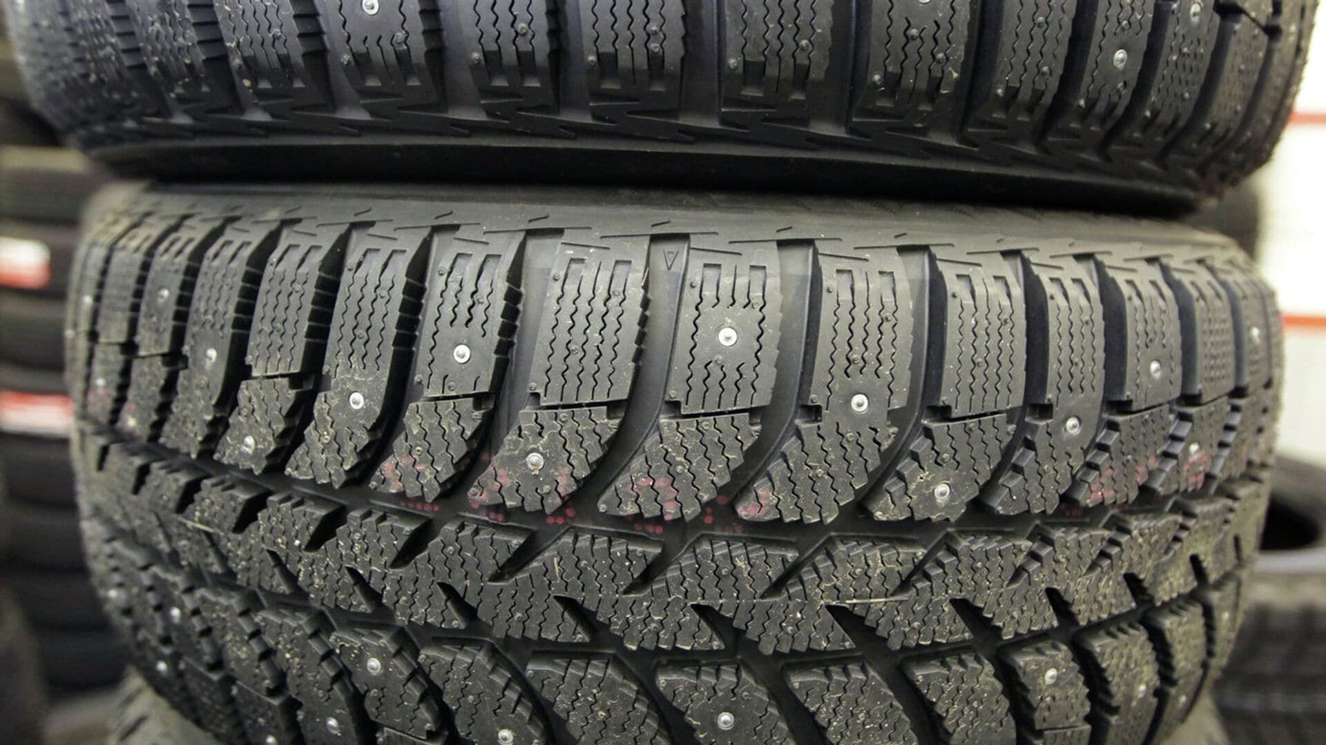 В ЦОДД рассказали, когда москвичам нужно сменить автошины