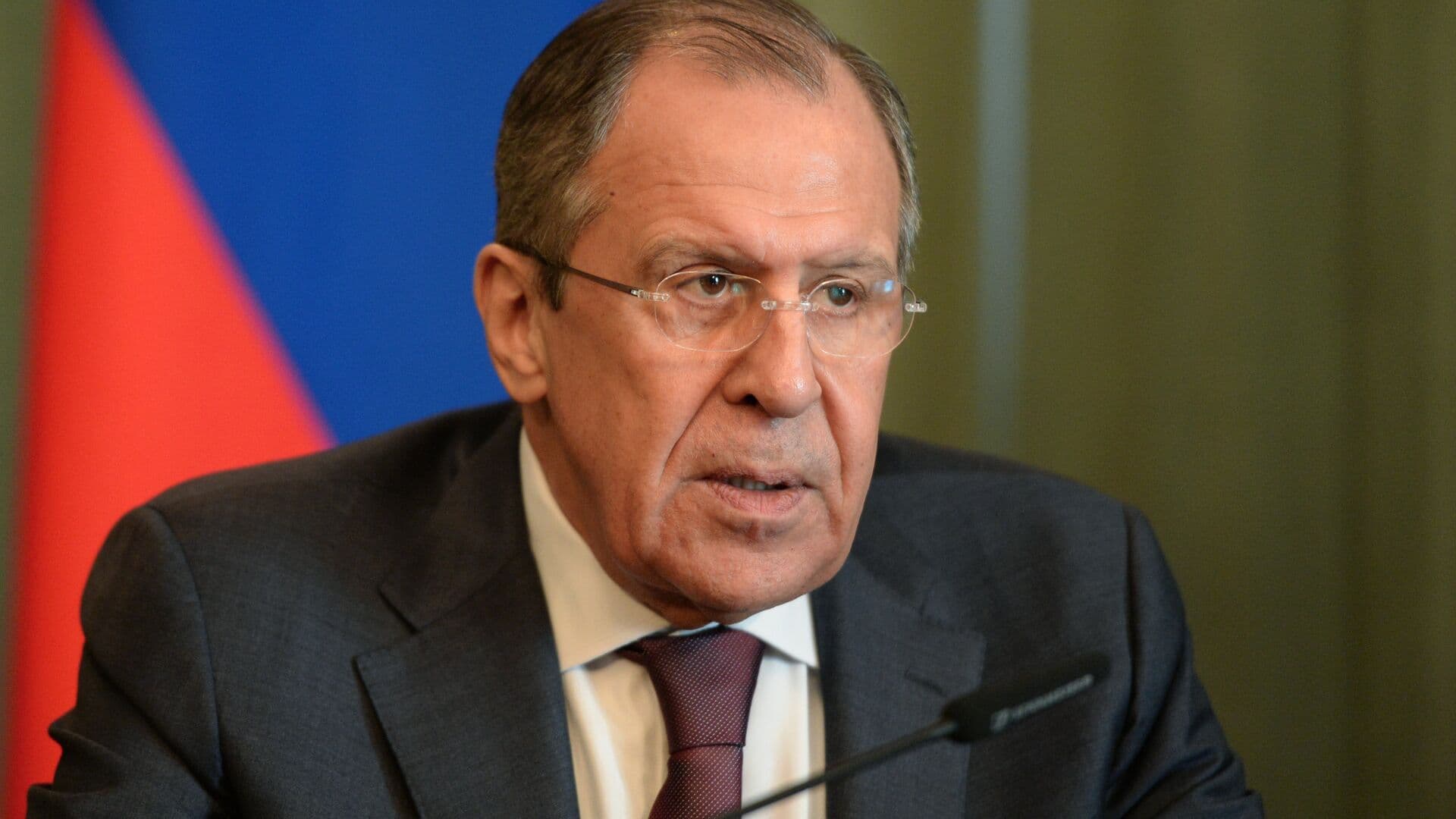 Лавров: Россия не хочет ни с кем воевать, но свои интересы будет отстаивать