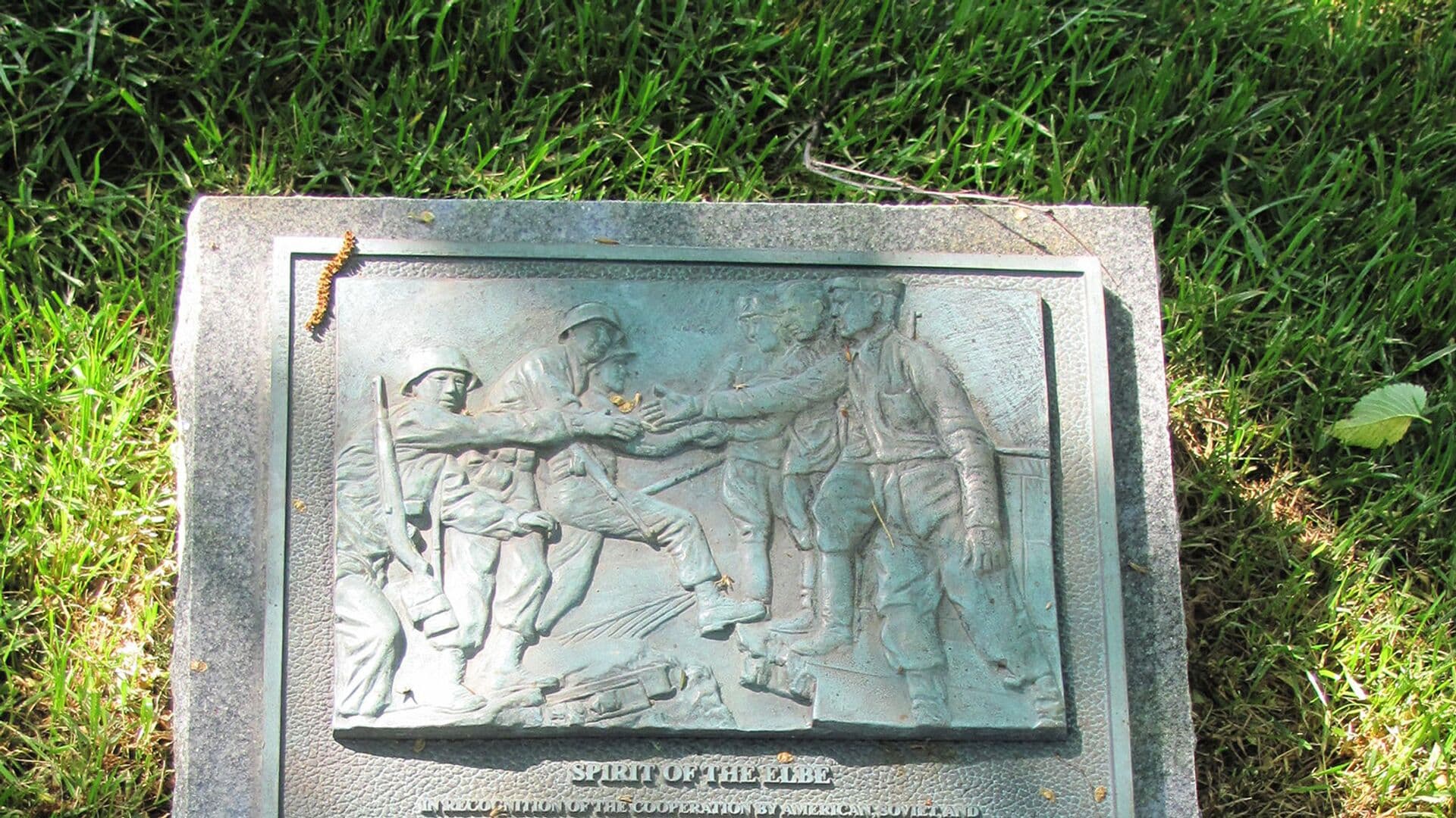 Посол Дарчиев: возвращение Трампа возобновило церемонию у "Духа Эльбы"