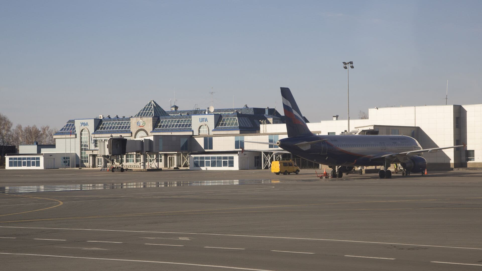 В аэропорту Уфы ввели временные ограничения