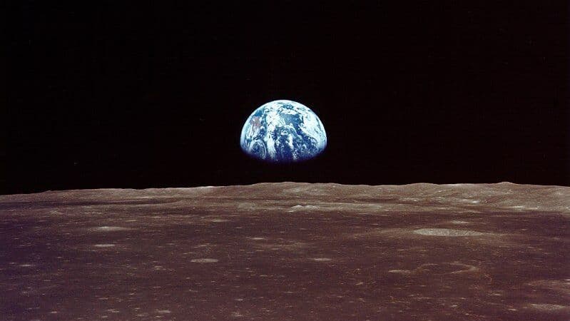 Высадка экипажа НАСА на Луну в 2028 году маловероятна, пишут СМИ