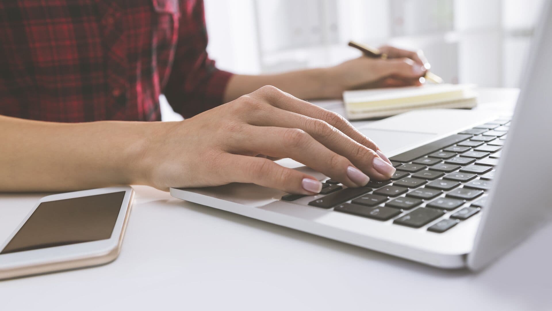 Раскрыто, кто получает самые высокие средние зарплаты в России