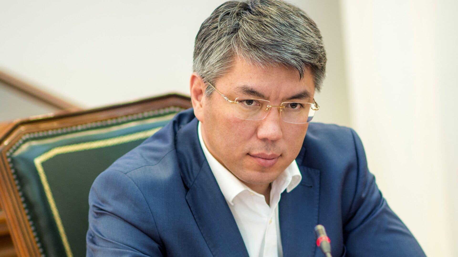 Цыденов назвал ситуацию с экс-зампредом правительства Бурятии болезненной