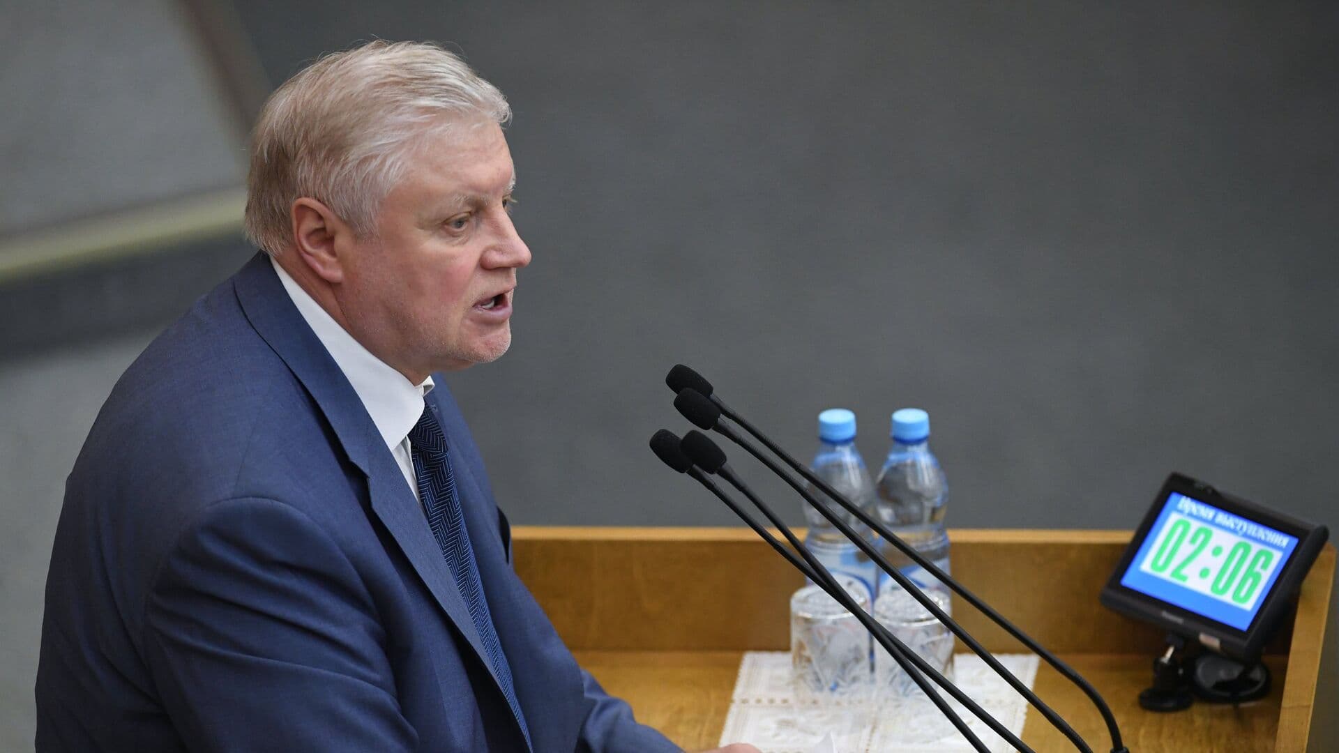 Лидер СР призвал правительство решить проблемы с отоплением в ЛНР