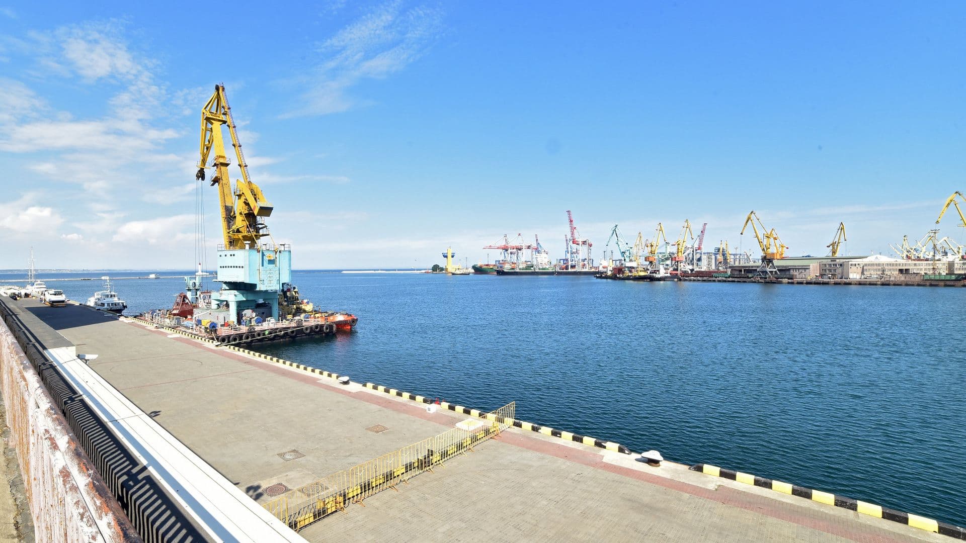 Украина прекратила экспорт чугуна из-за блокады портов, сообщила GMK Center