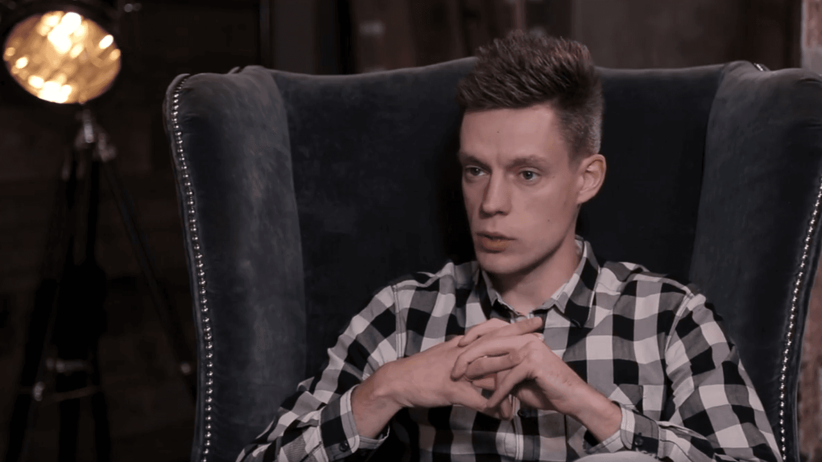 С блогера Дудя* принудительно взыскали штрафы