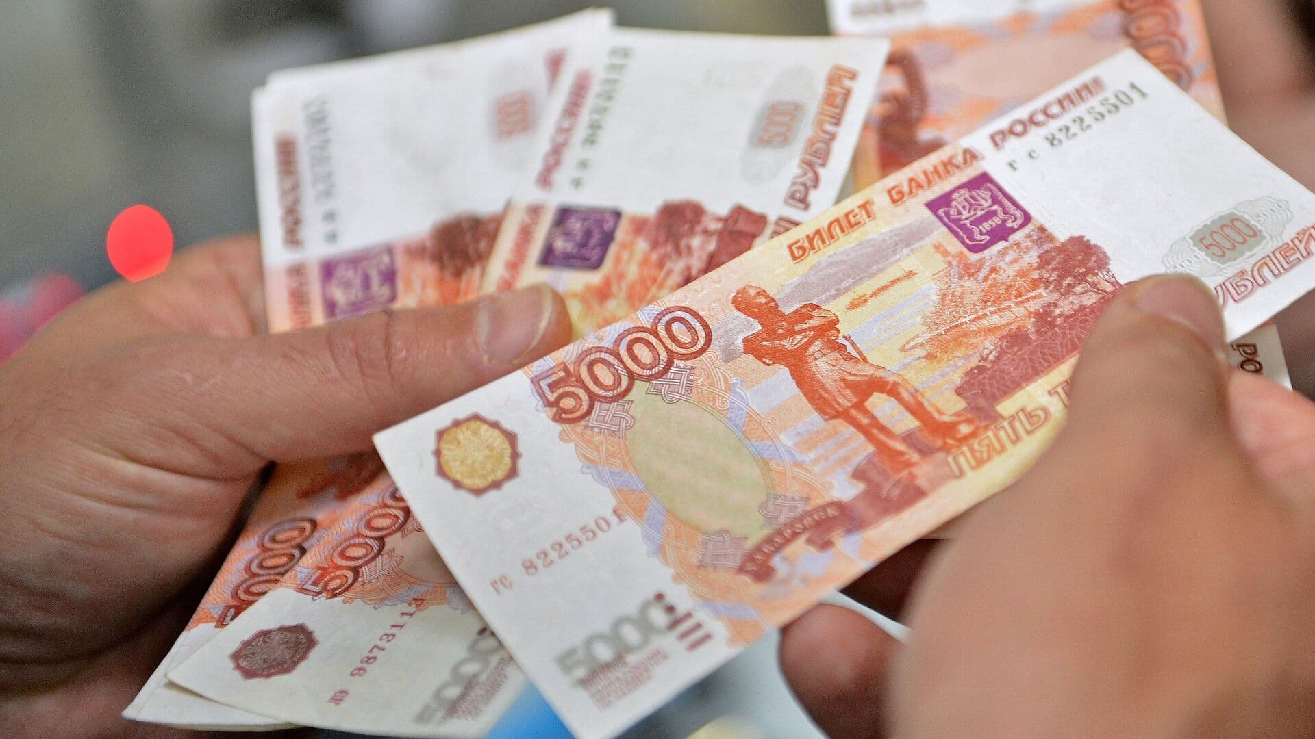 В ЦБ назвали идею о заморозке вкладов россиян абсурдом