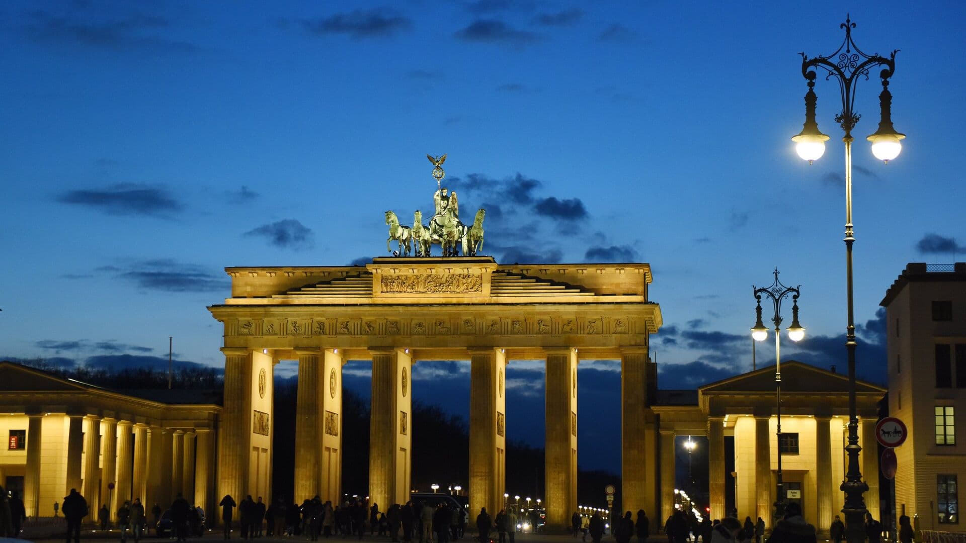 В Берлине объяснили отключение электричества неисправным кабелем