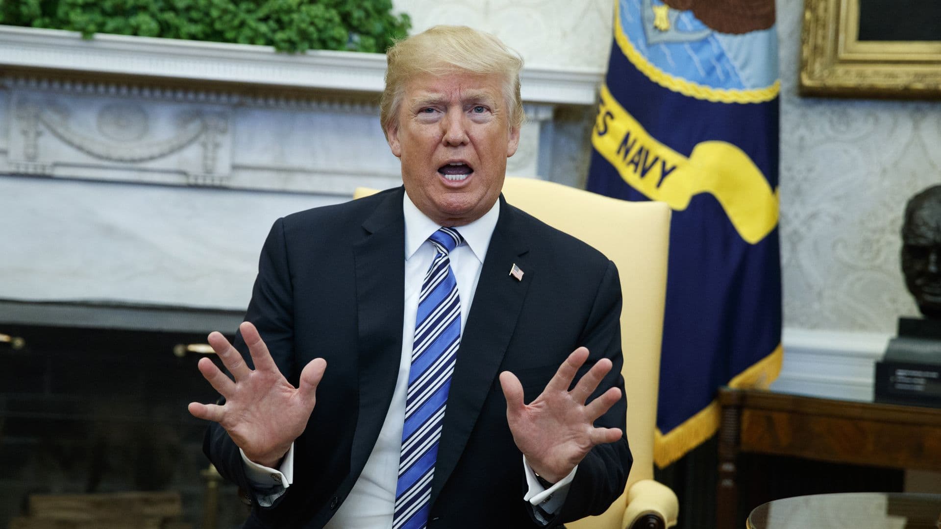Трамп присмотрел в Госдепе люстру для Белого дома