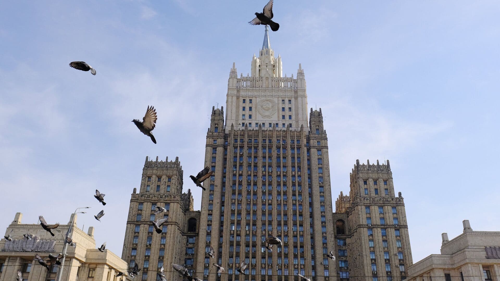 В МИД заявили о неприемлемости односторонних санкций против России