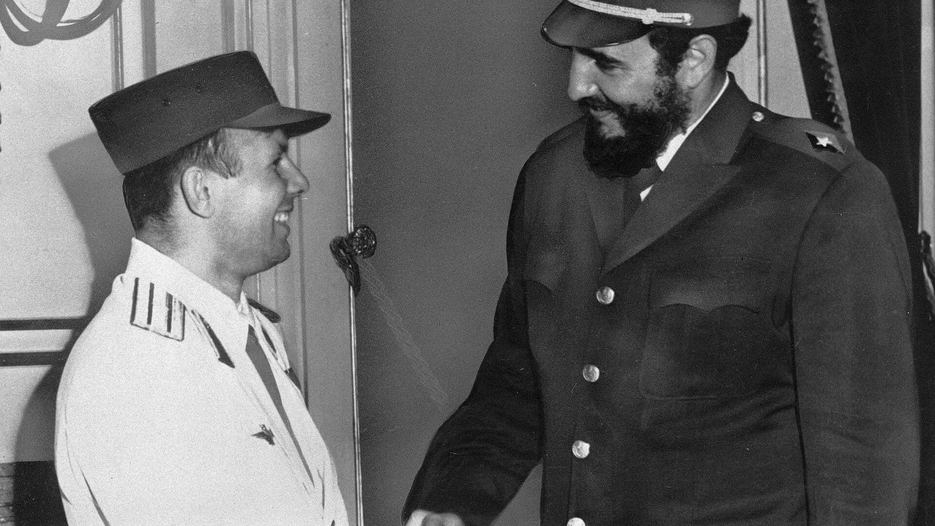 На Кубе открылась фотовыставка о дружбе Гагарина и Фиделя Кастро