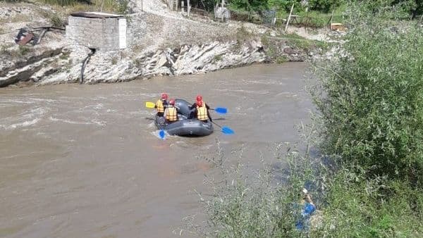 В Дагестане третий день ищут утонувшего туриста из Омска