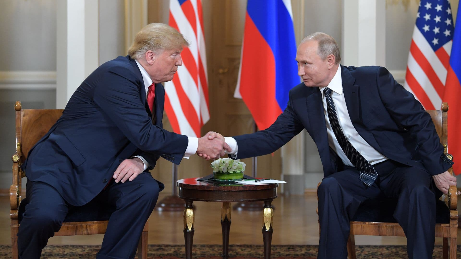 Ушаков допустил встречу Путина и Трампа на саммите АТЭС