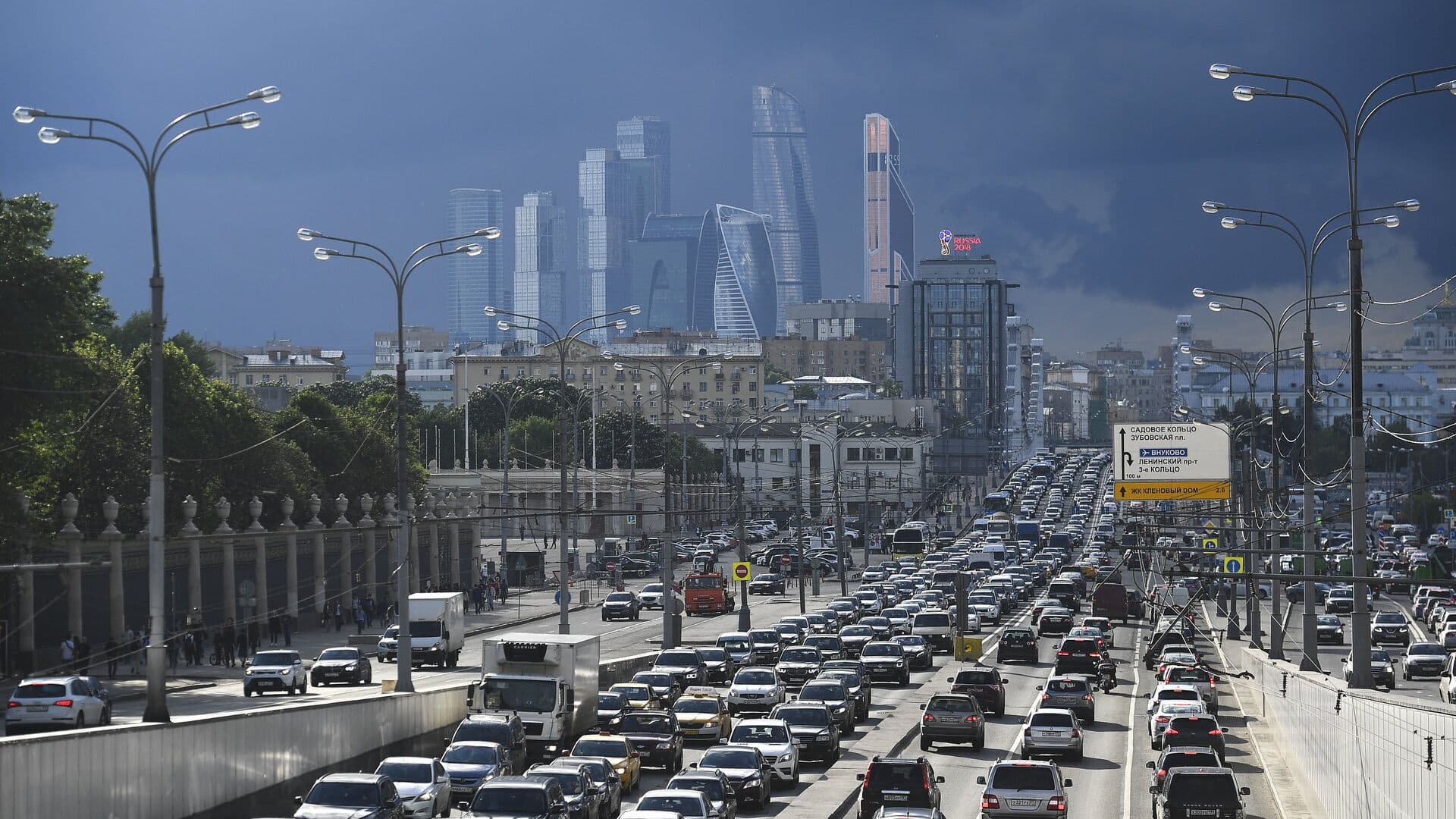 Пробки в Москве в среду достигли восьми баллов