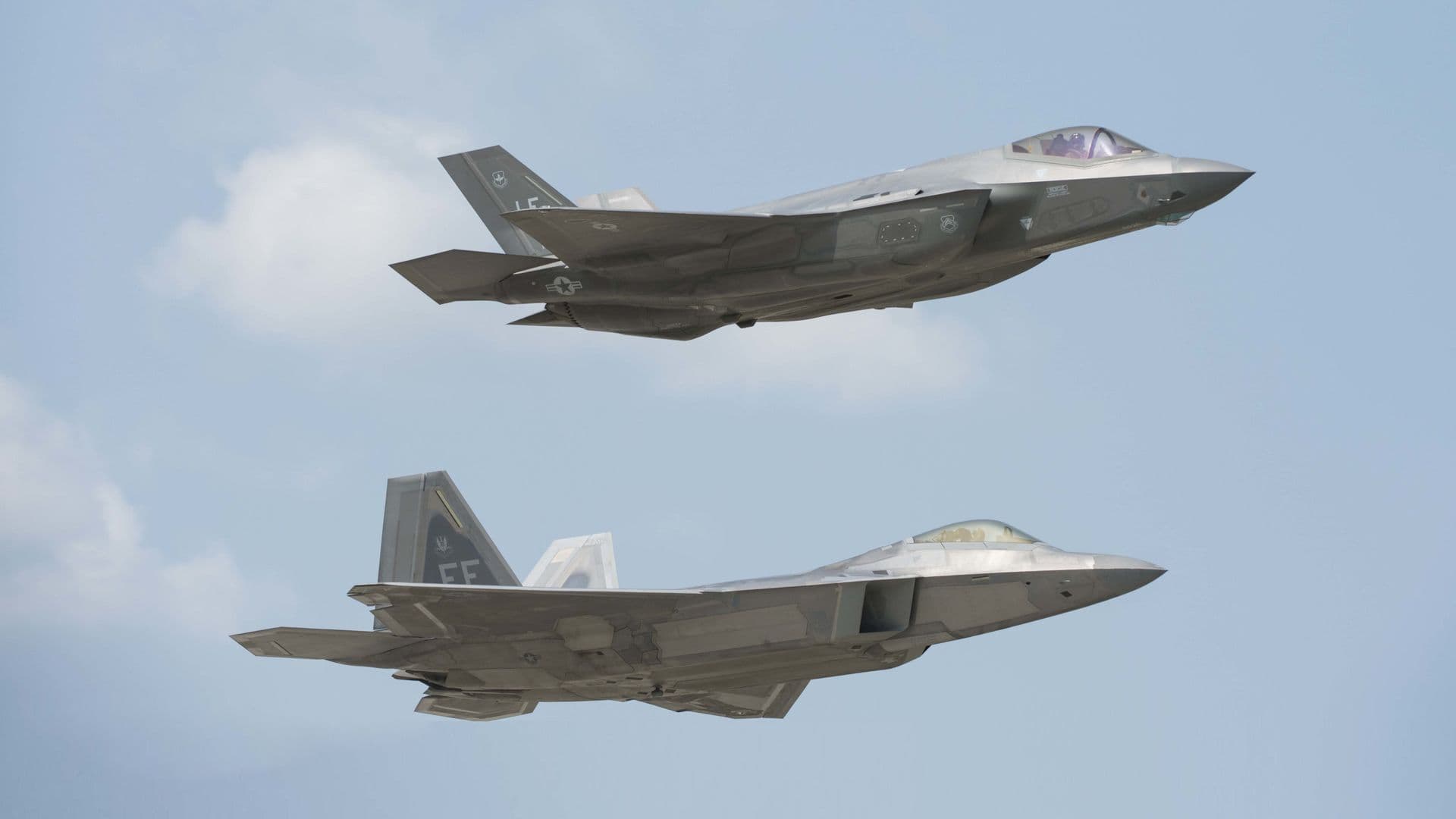 Пропавшие детали истребителя F-35 находятся у КНР, утверждает Bloomberg