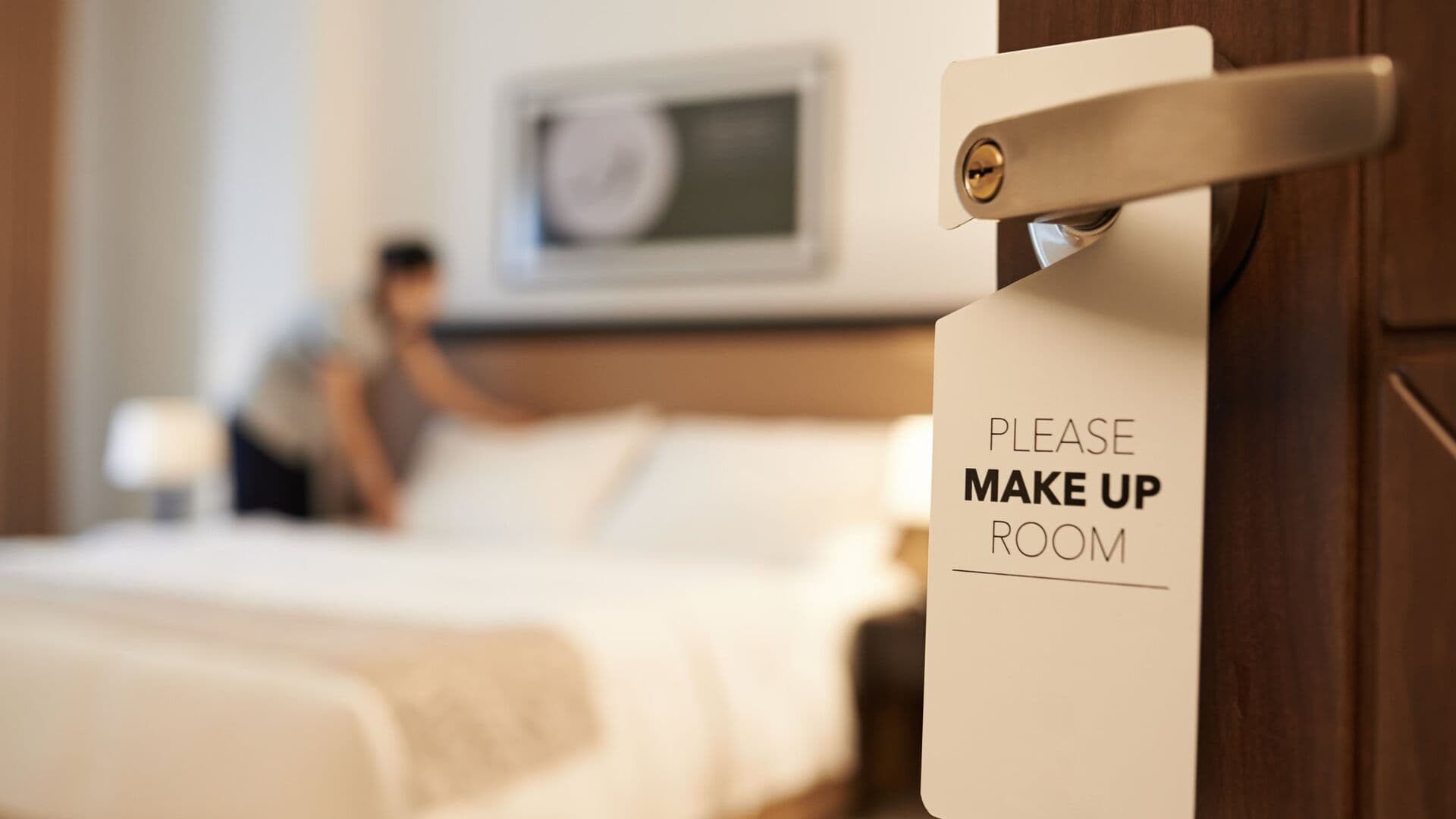 Отелям рекомендовали не заселять китайцев на четвертый этаж