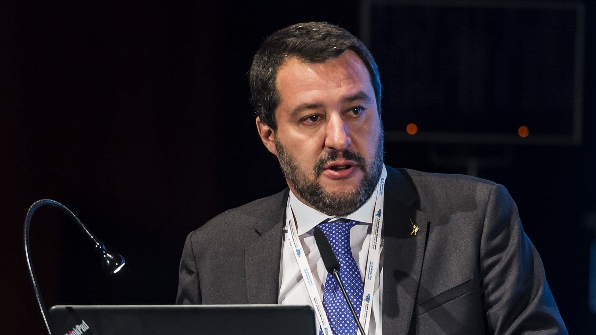 Вице-премьер Италии выразил надежду на возобновление связей с Россией