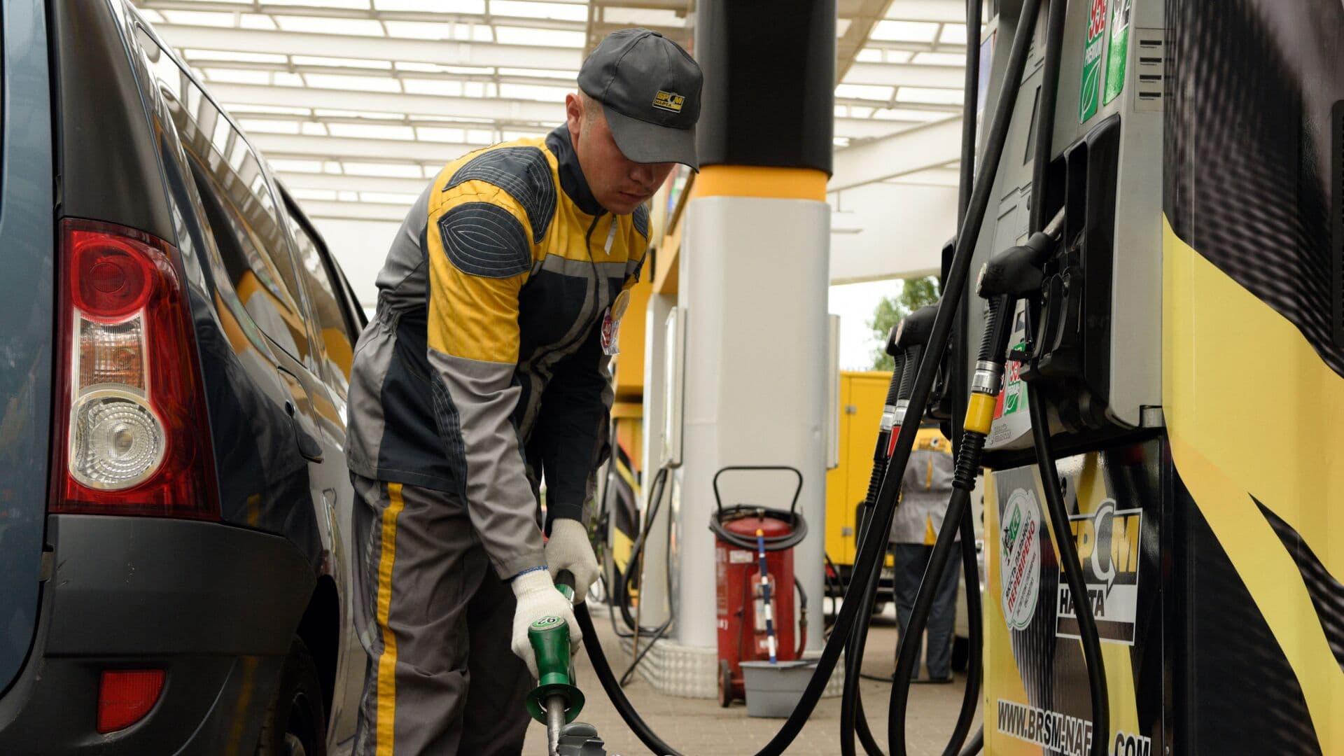 Украинский эксперт спрогнозировал резкий рост цен на бензин