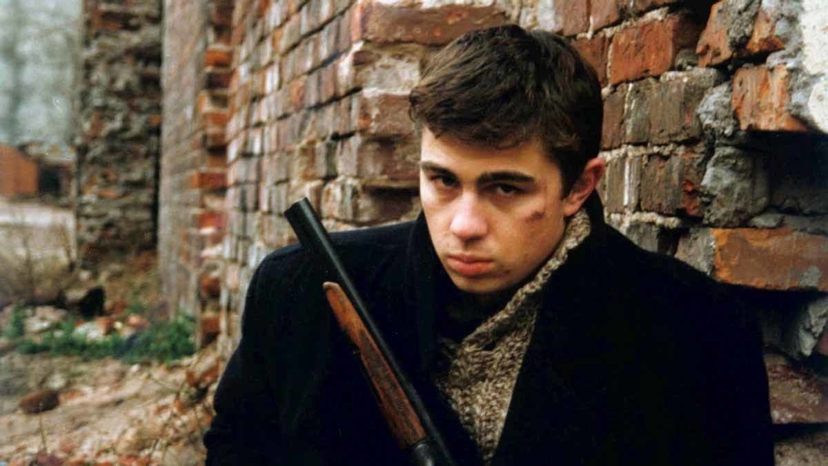 Снявшая фильм "Брат" компания подала сто исков о защите прав с начала года