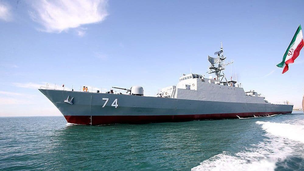 Иран нанес удары по десяти суднам, пытавшимся пройти через Ормузский пролив