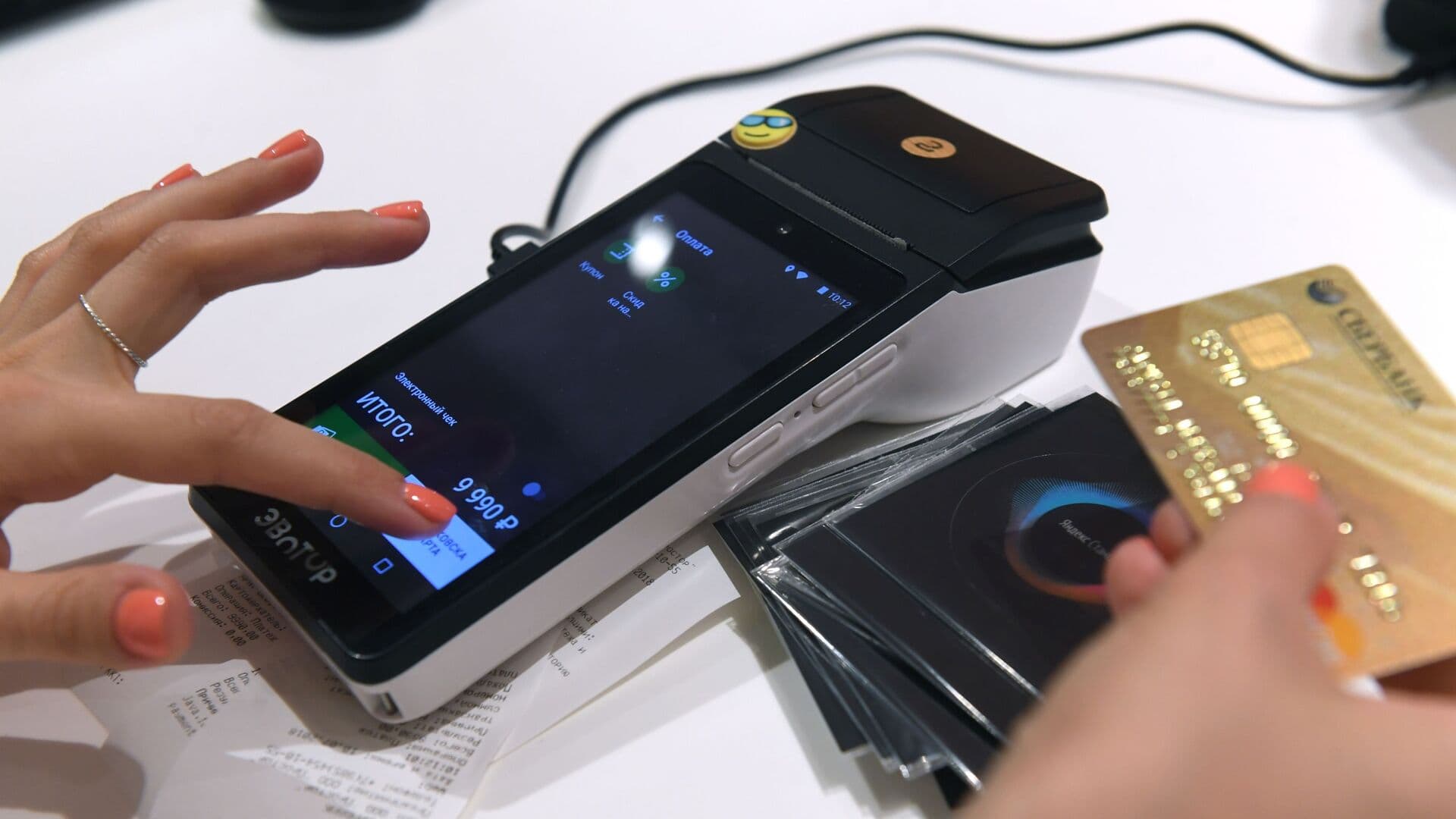 Сбербанк предупредил о затруднениях при оплате картой