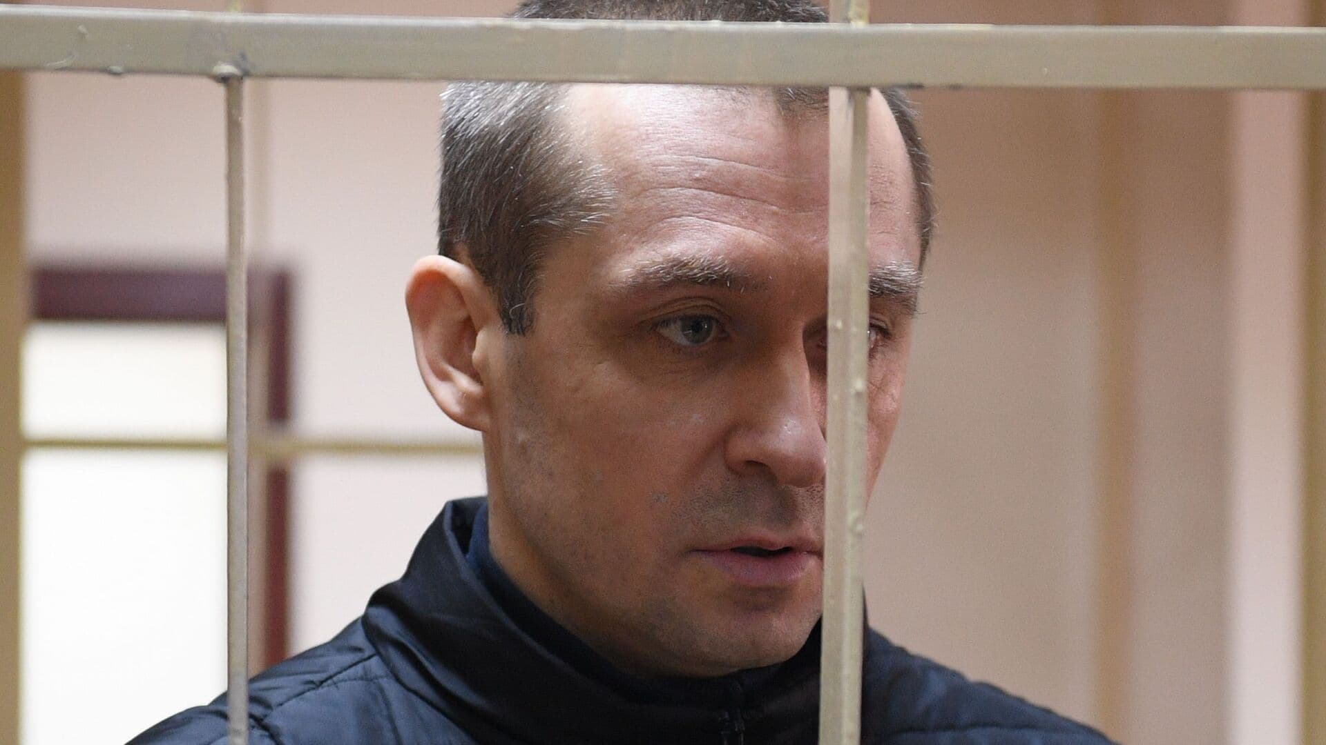 Экс-полковник Захарченко через суд добивается контракта для участия в СВО