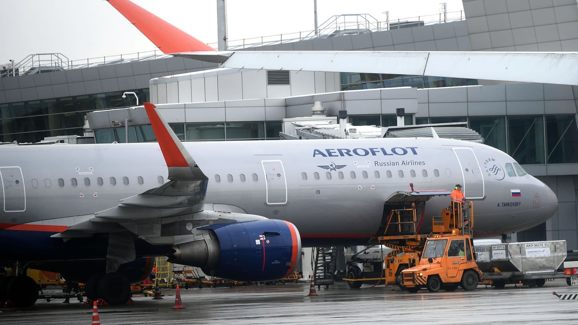 Минтранс попросил авиакомпании подготовить план вывозных рейсов до 7 марта