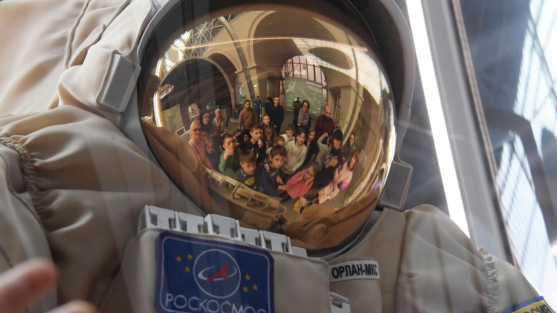 На МКС привезут новый скафандр