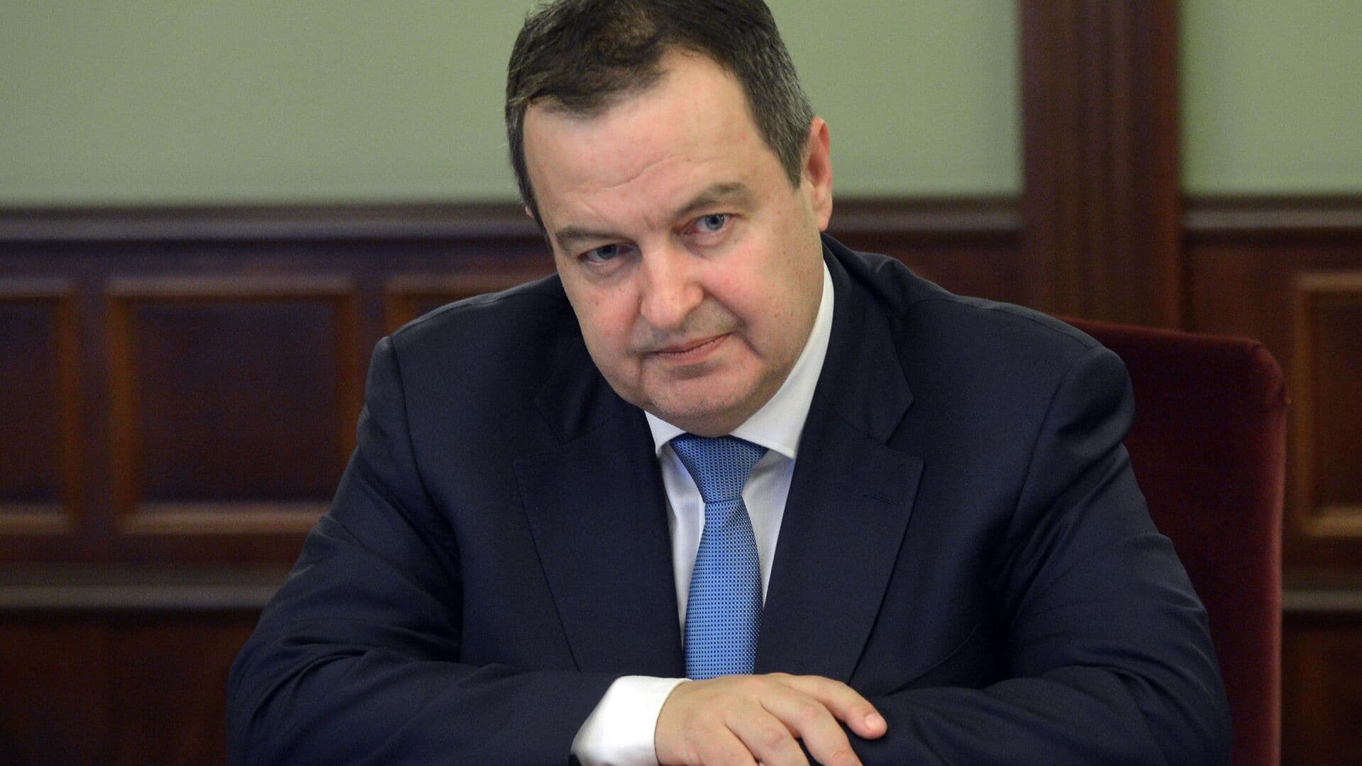 Вице-премьер Сербии Дачич остается без сознания, заявил Вучич