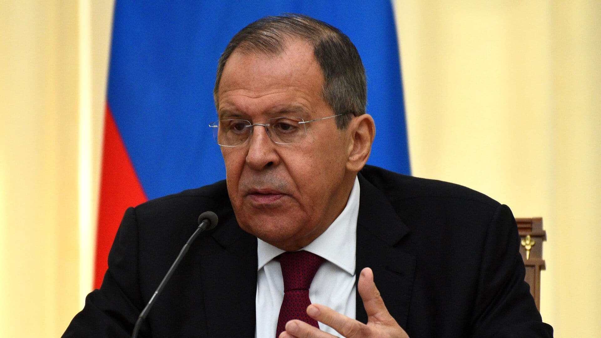 Результат переговоров зависит от соблюдения тишины, заявил Лавров