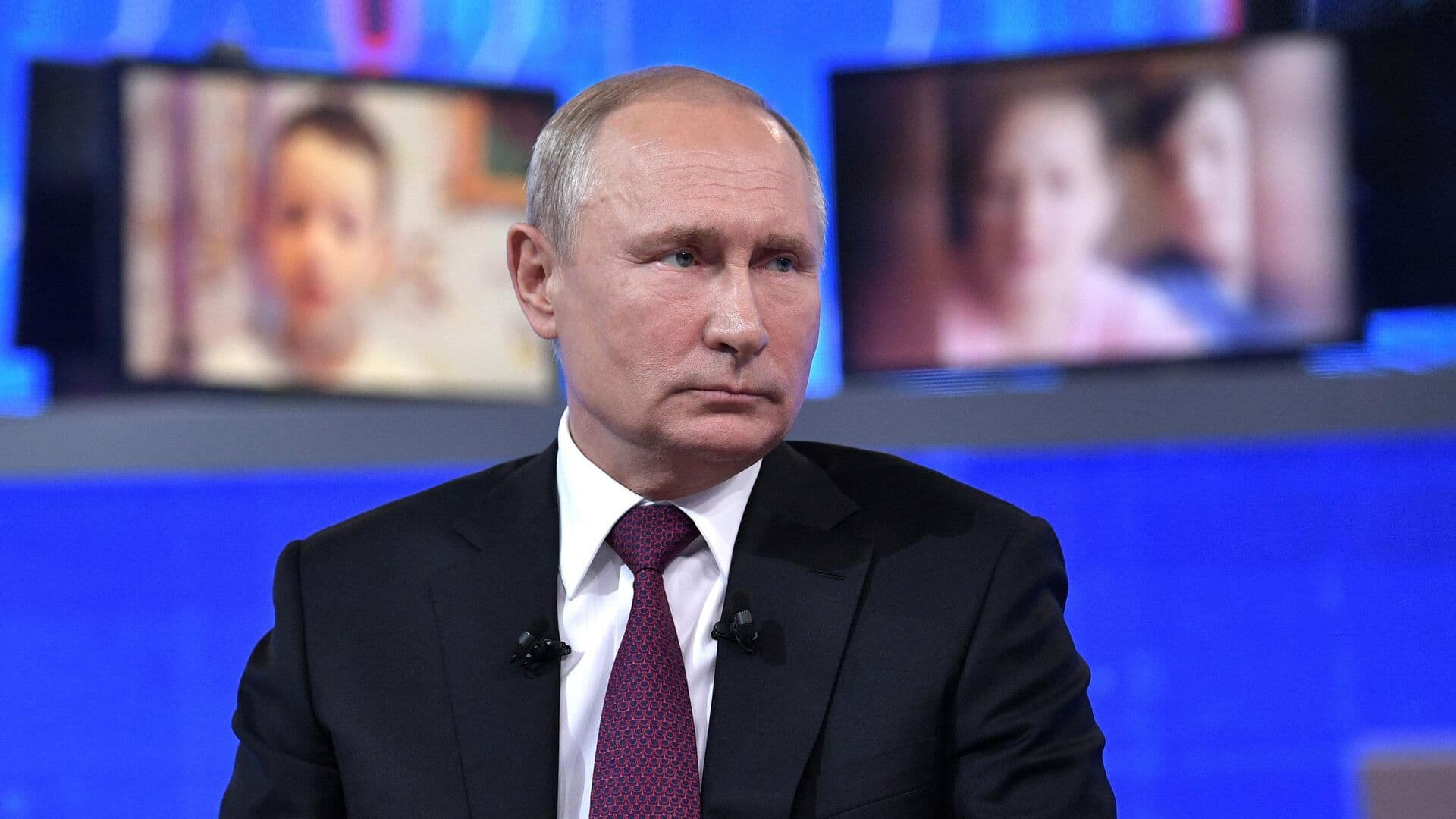 Народный фронт обрабатывает обращения на прямую линию Путина, заявил Песков