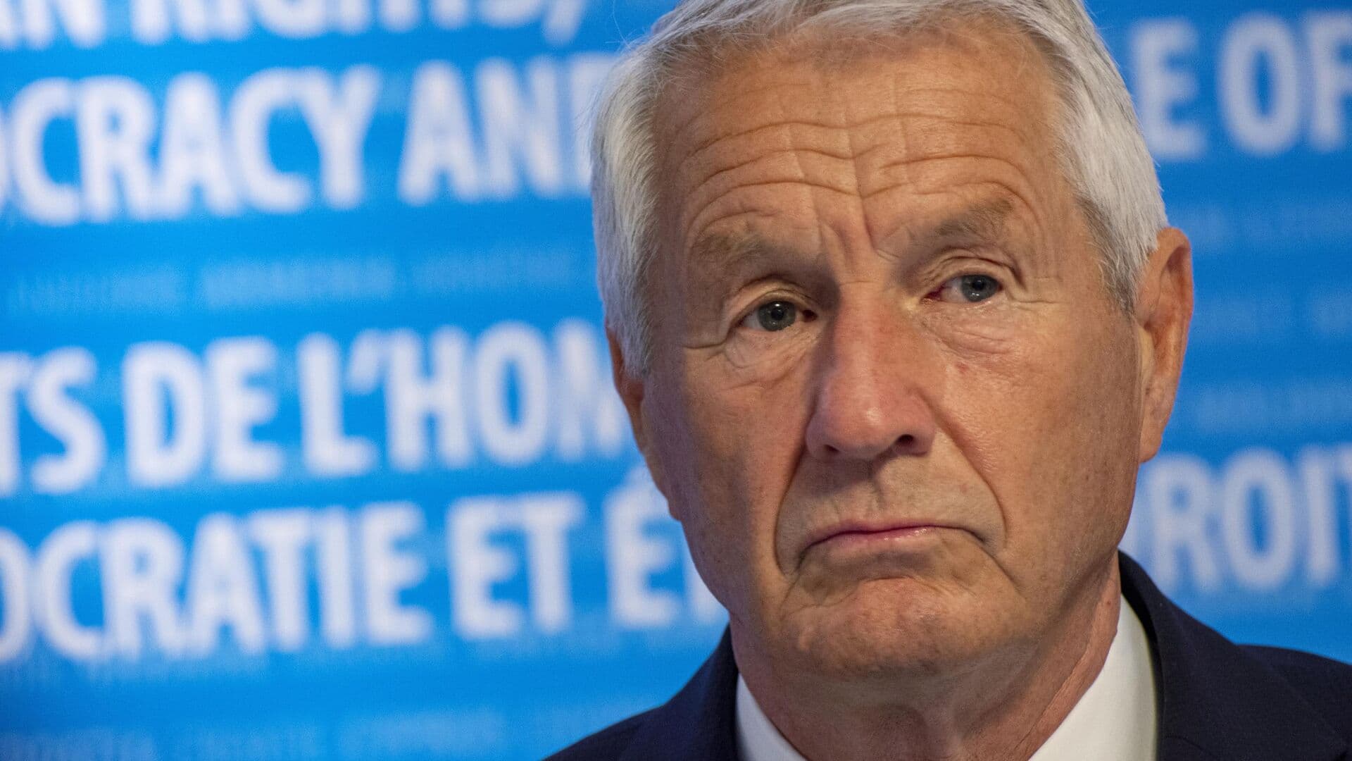 Экс-премьера Норвегии Ягланда внесли в базу "Миротворца"