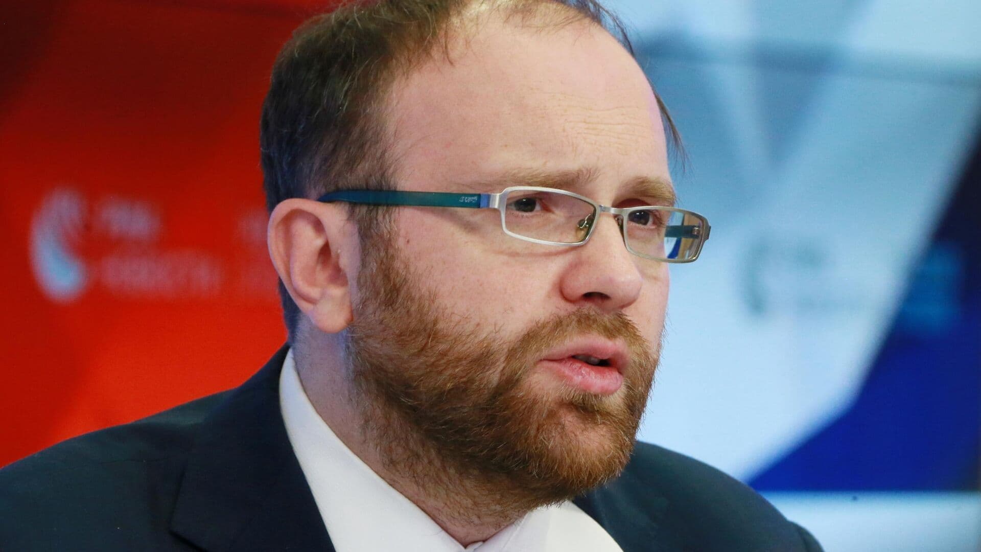 В РПЦ призвали законом обязать маркировать ИИ-помощников