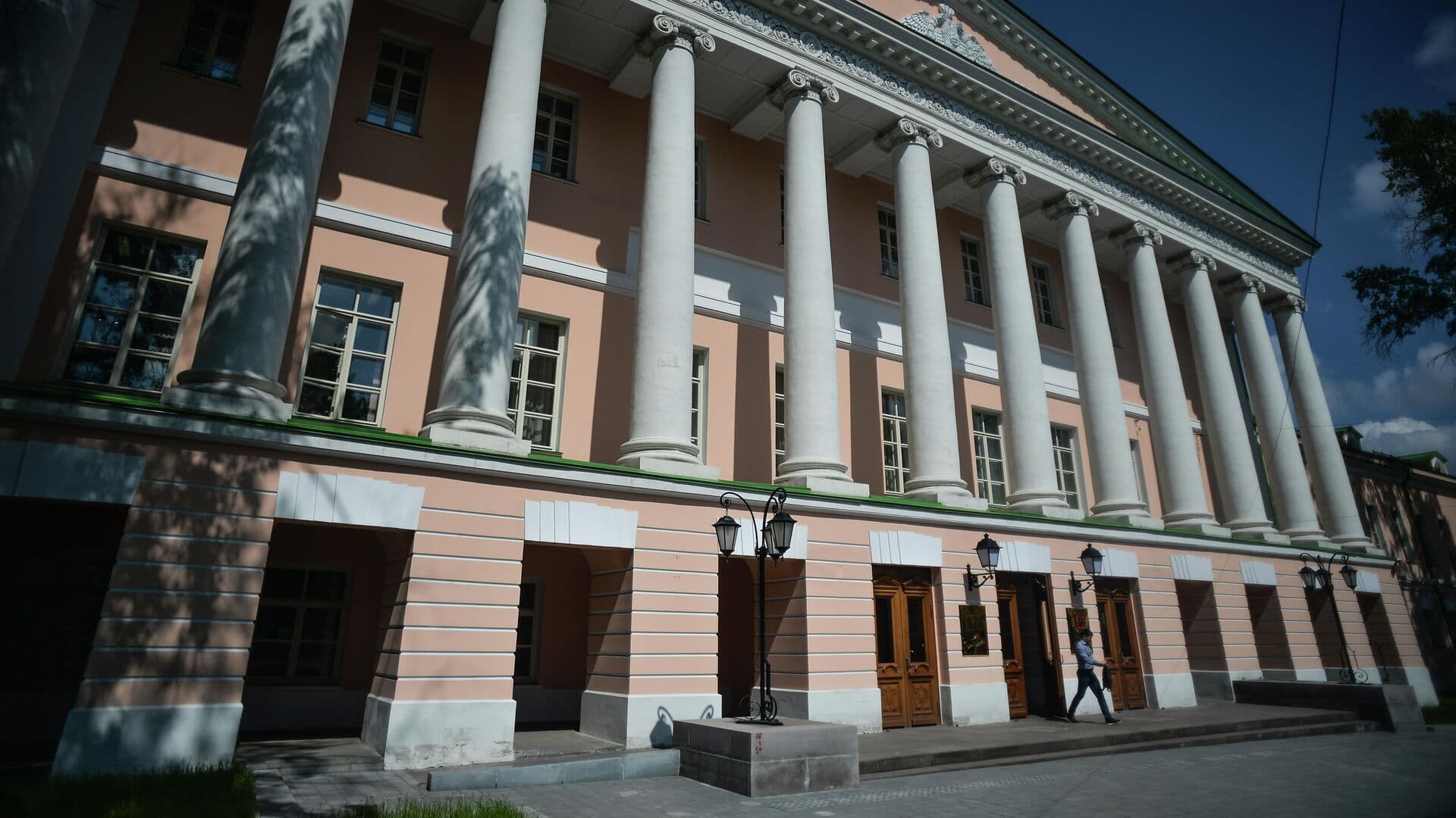 В Москве хотят освободить призывников-сирот от оплаты жилья и ЖКУ