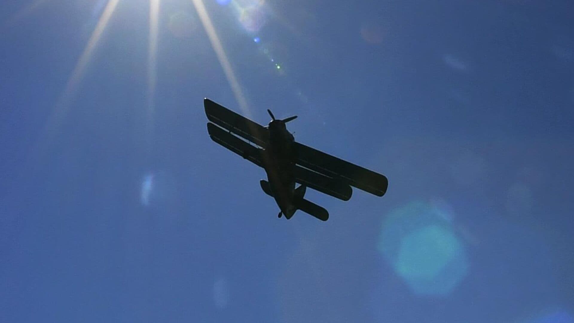 Одного пострадавшего при ЧП с Ан-2 в Якутии госпитализировали с ожогами