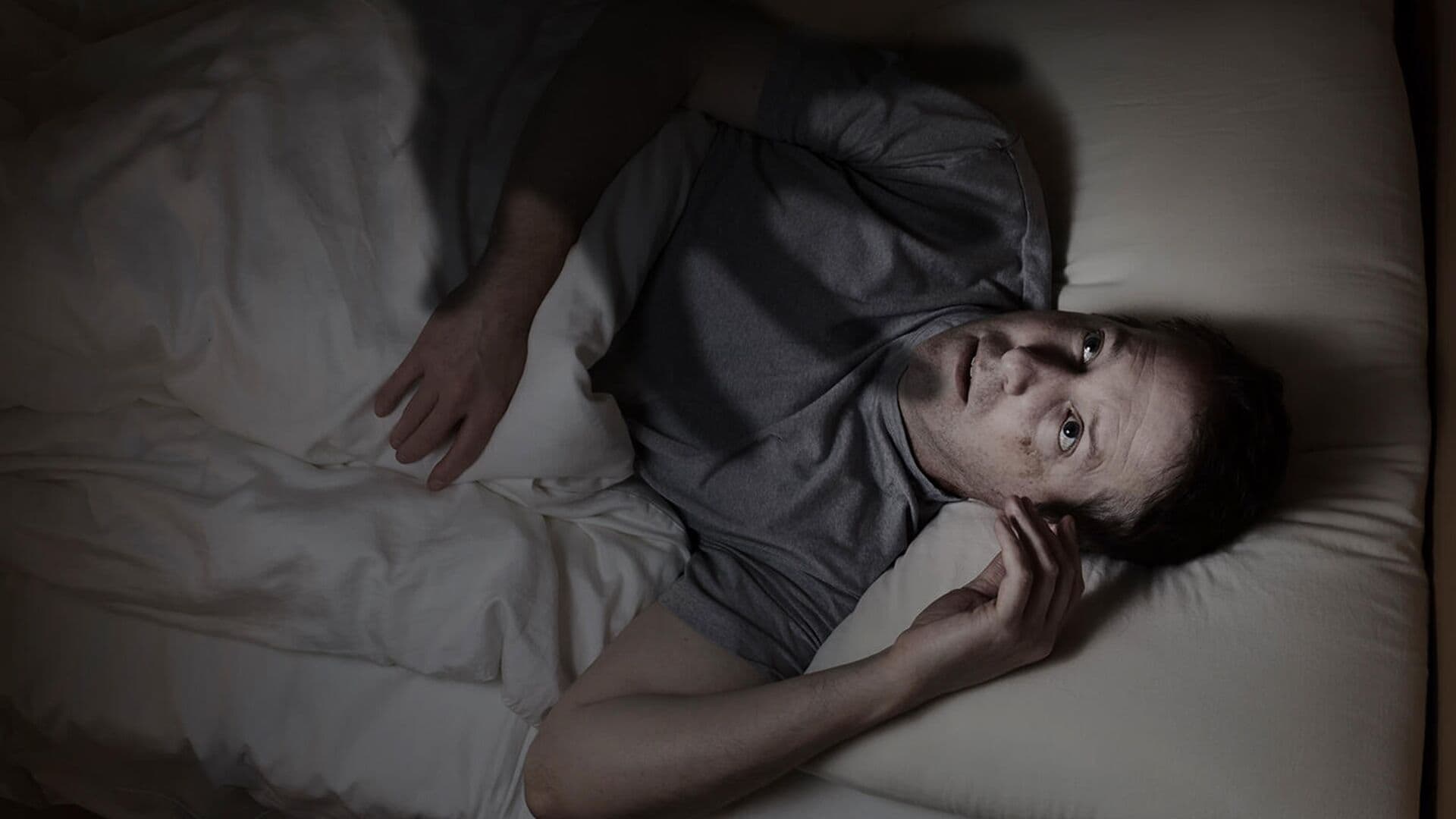 Сомнолог назвала причины сонного паралича