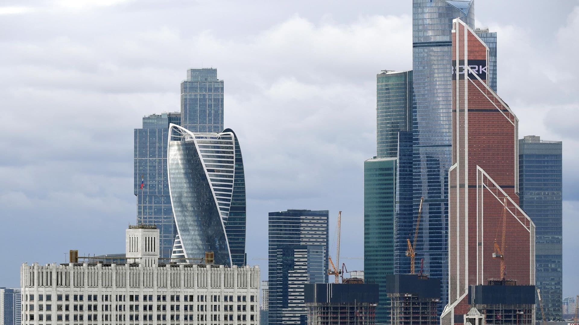 Спасатели не нашли признаков задымления в комплексе "Москва-Сити"