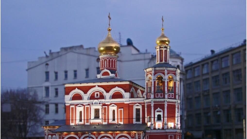 Гид рассказал, какой московский храм по легенде был заложен князем Донским