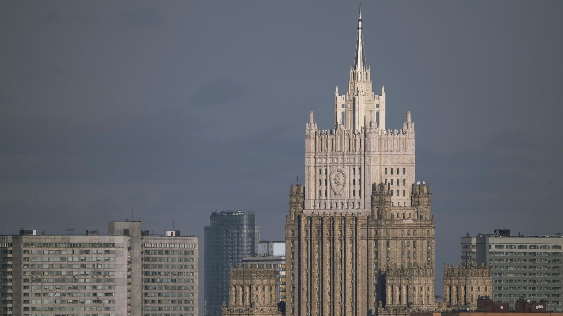 Россия открыта к переговорам с Украиной, заявили в МИД