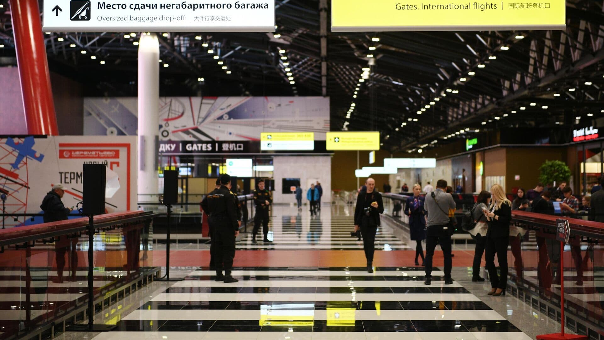 Шереметьево ожидает прилета двух рейсов из ОАЭ и Омана