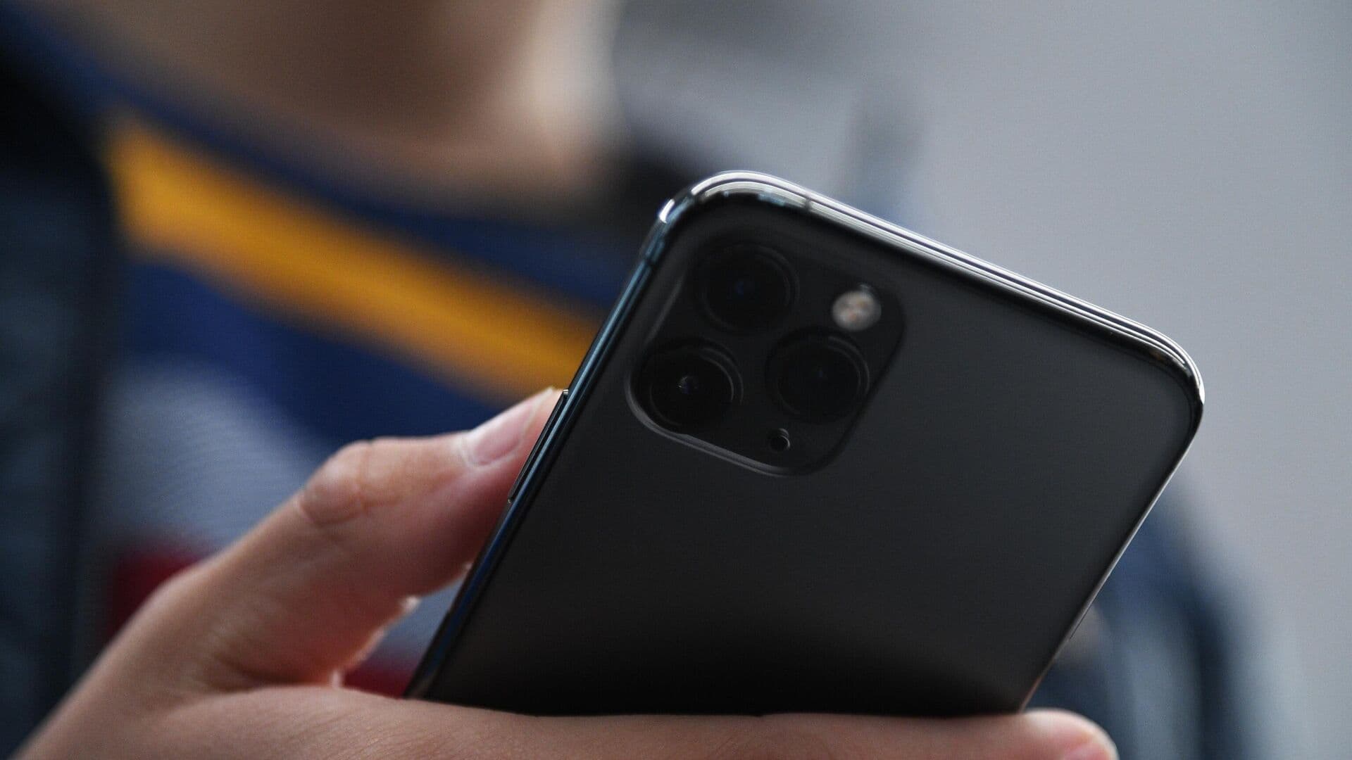 В Минцифры отреагировали на идею упростить отказ абонента от допуслуг